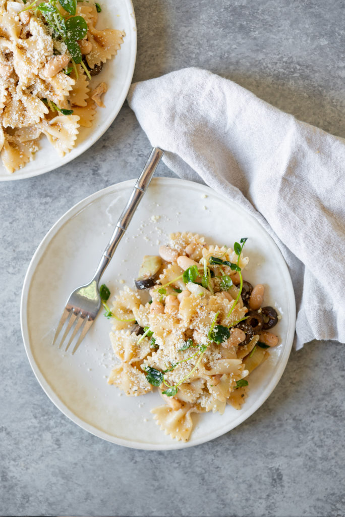 Mediterranean Pasta Salad Recipe | Sundried Tomato & Garlic